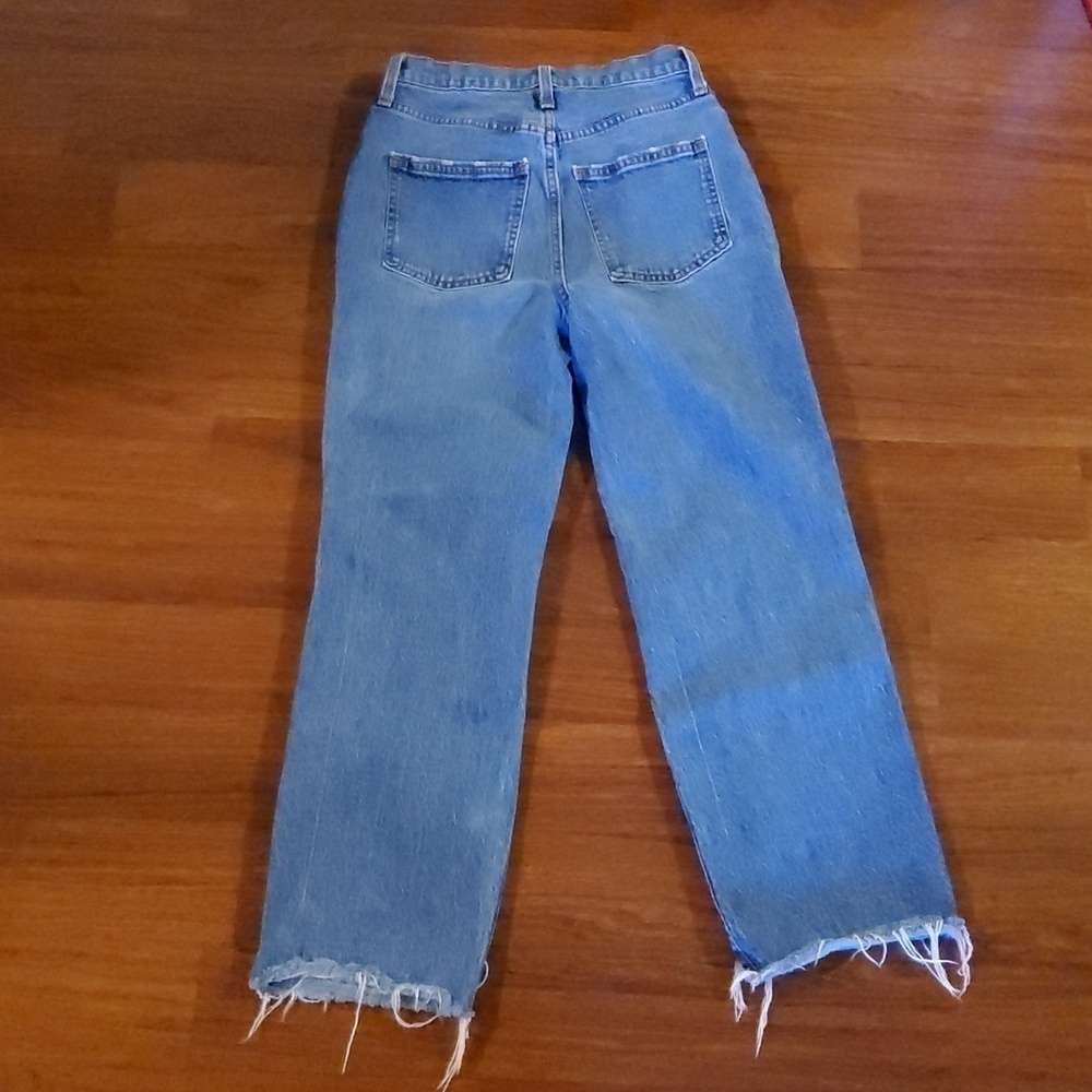 Universal Thread Vintage Straight Distressed Jeans Size 6/28R - Picture 3 of 5